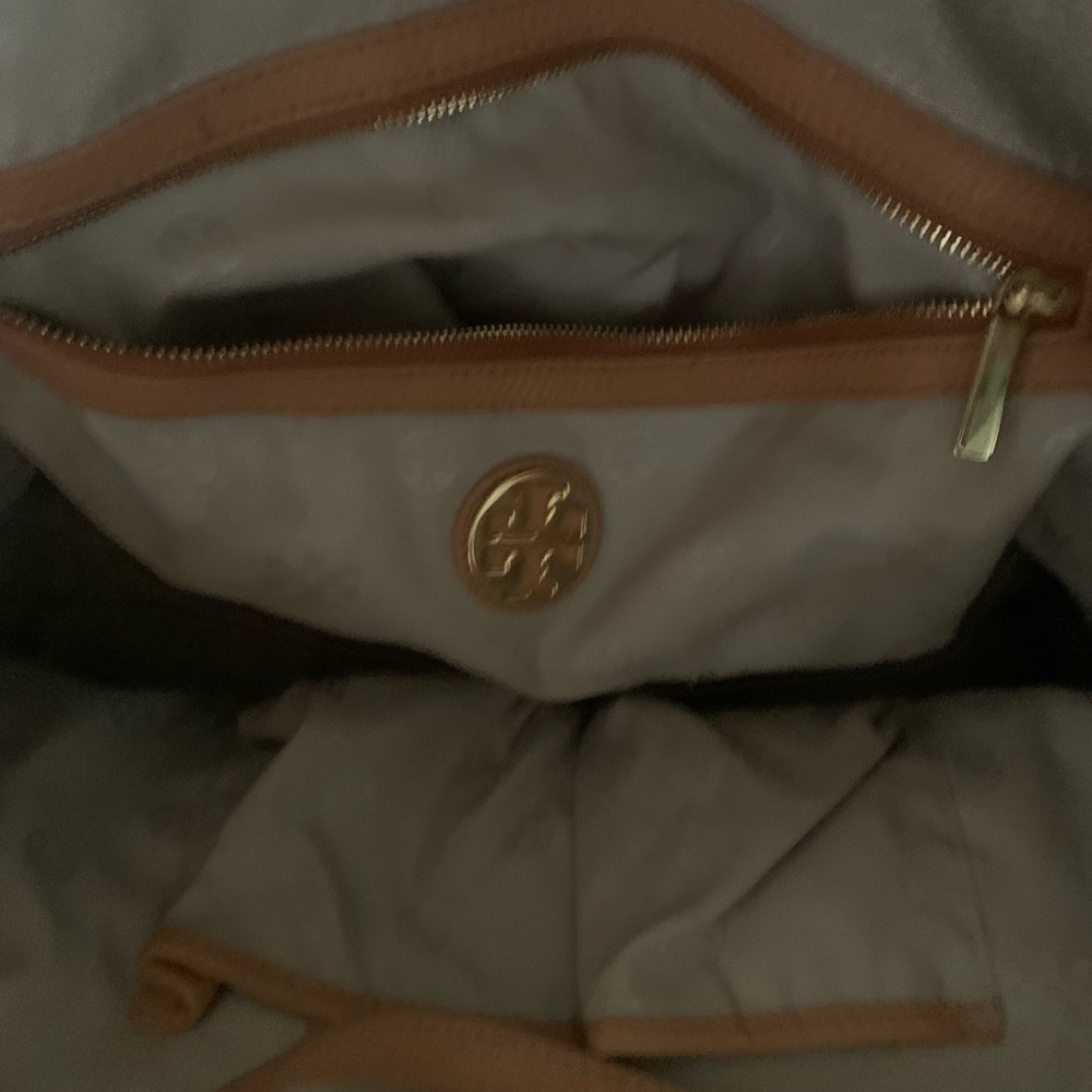 ❤️Tory Burch Large Camel Leather Shoulder Bag - Picture 8 of 12